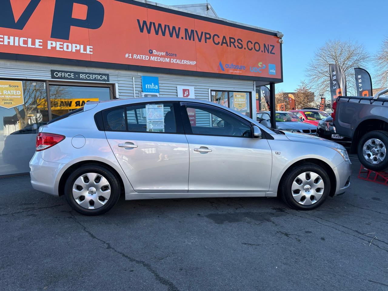 Vehicle image 4