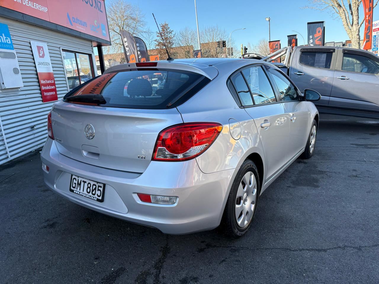 Vehicle image 5