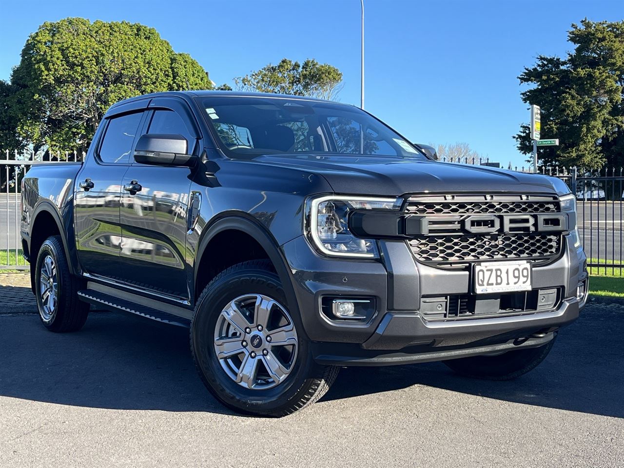 Vehicle image 3