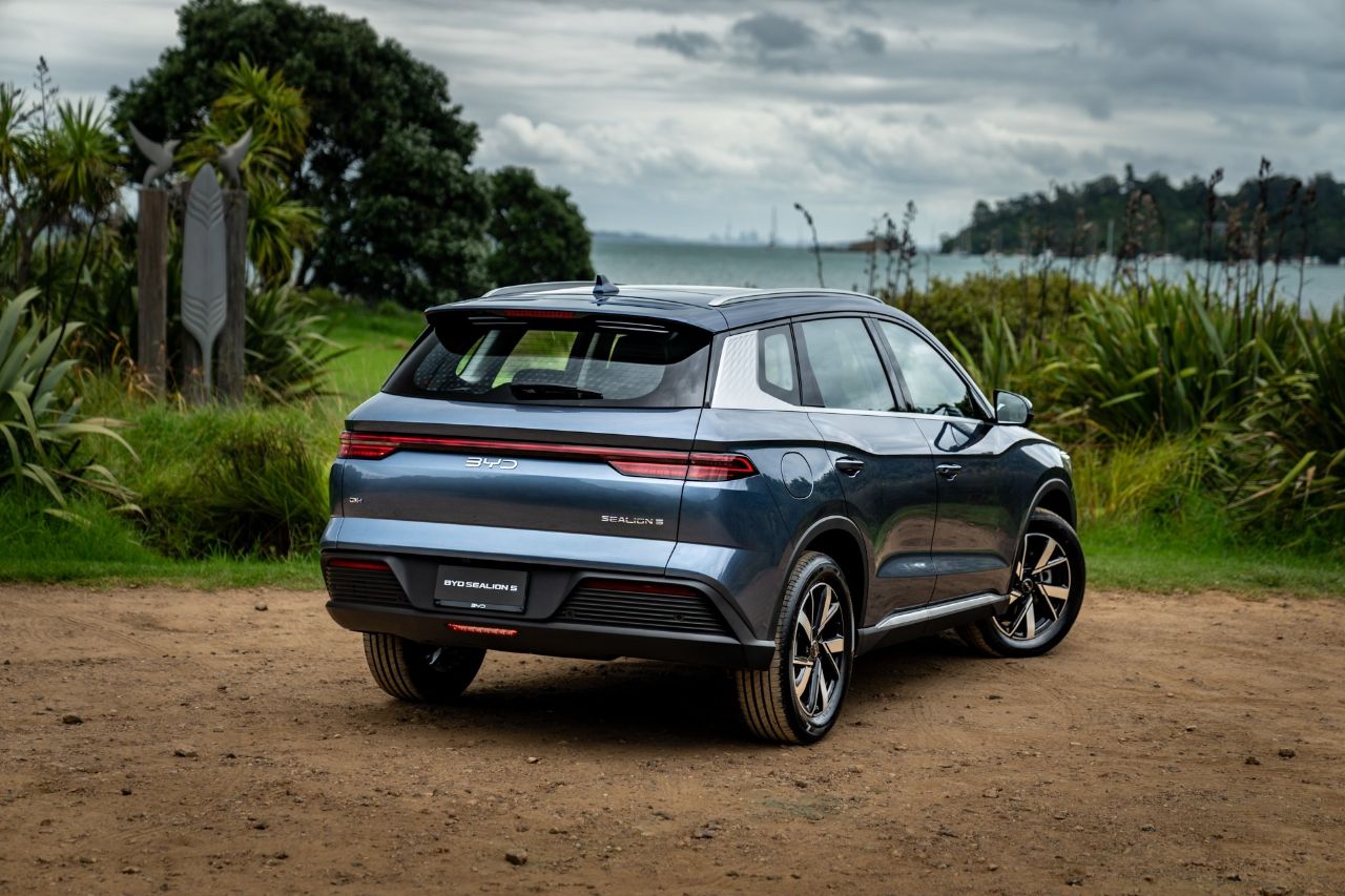 Vehicle image 2