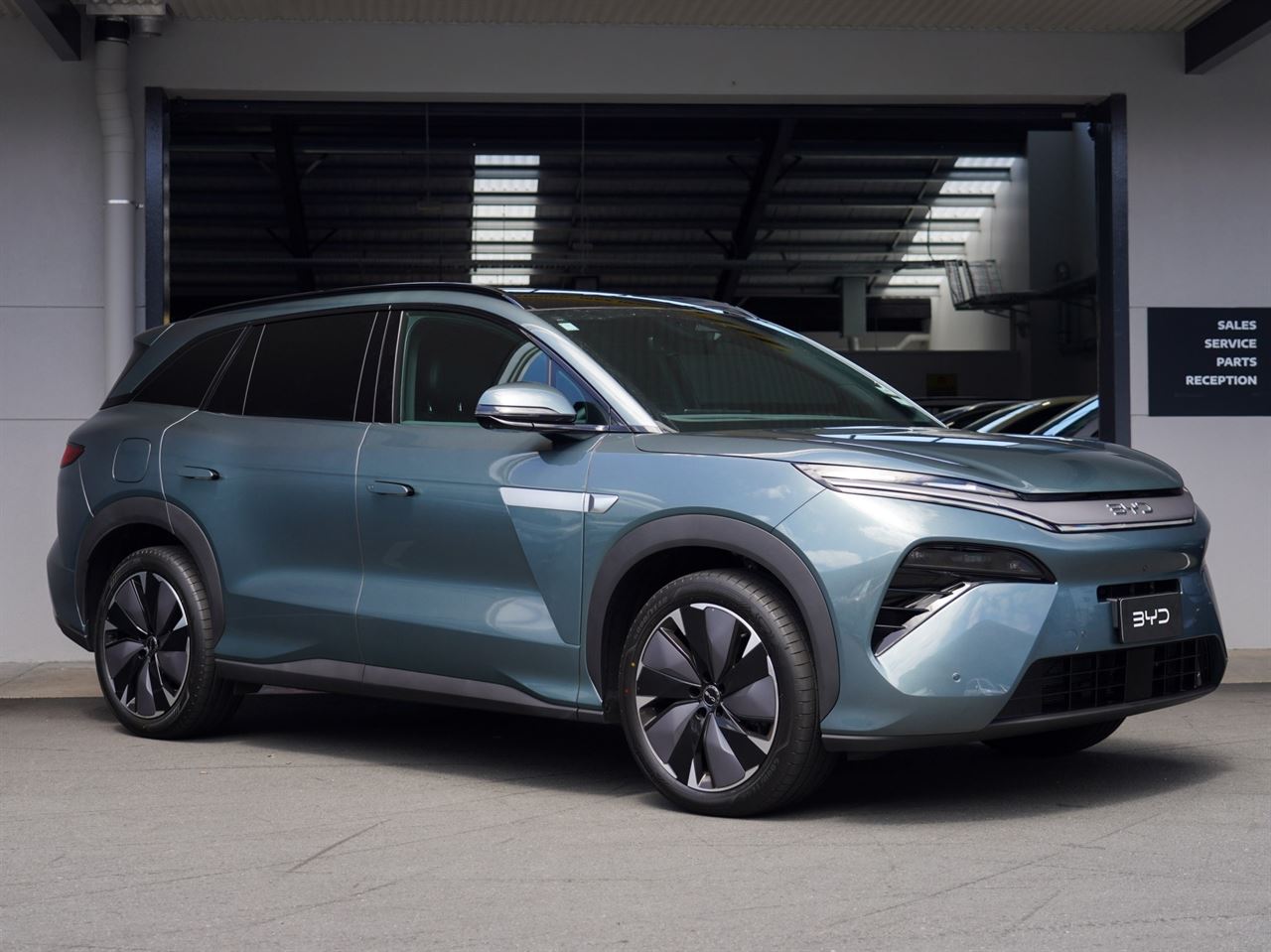 Vehicle image 1