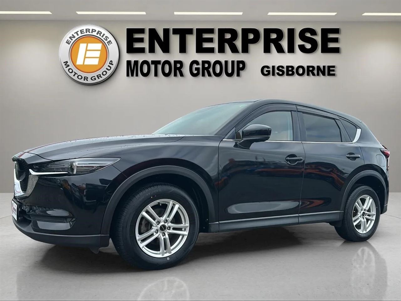 Vehicle image 4