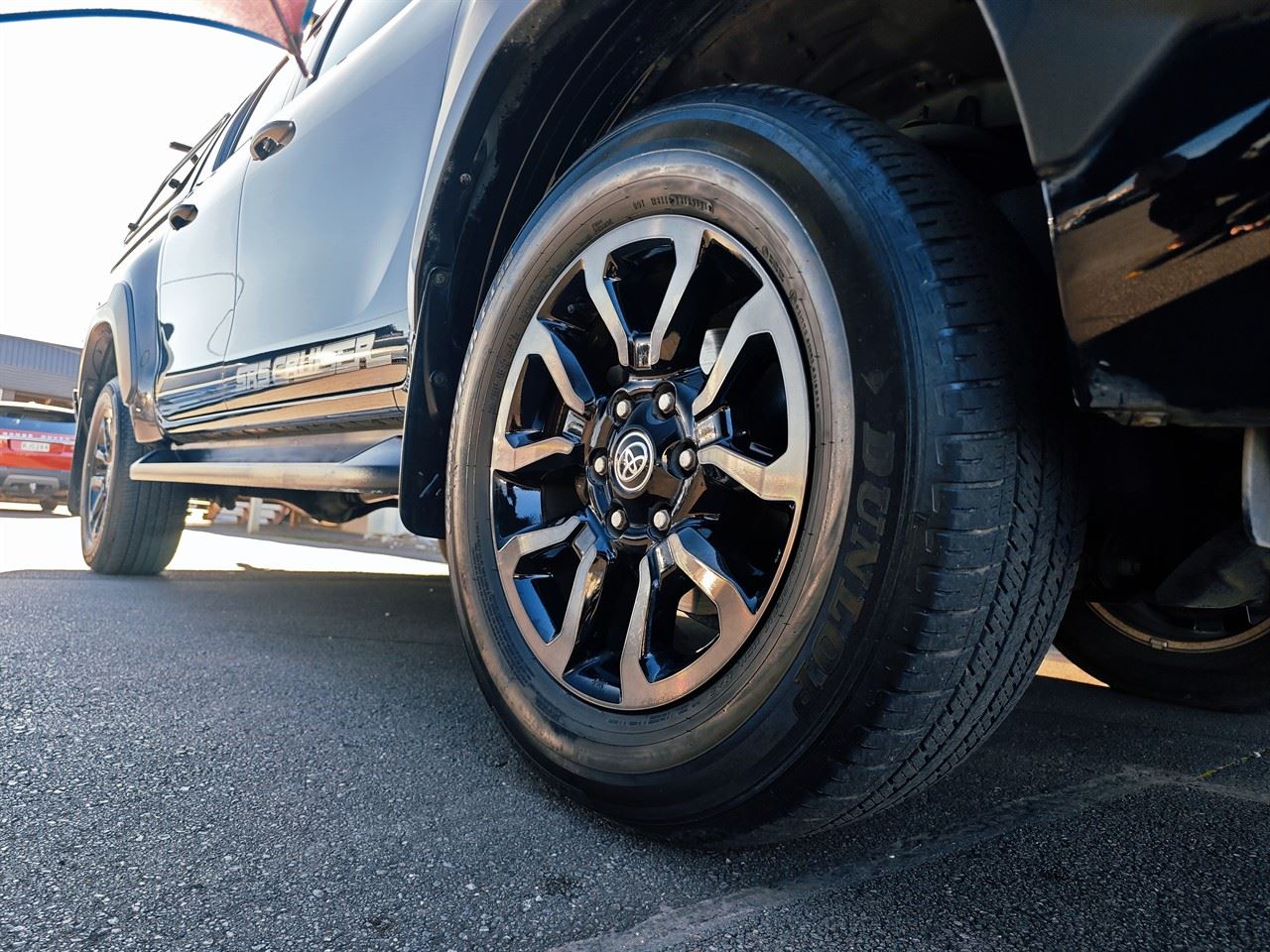 Vehicle image 4