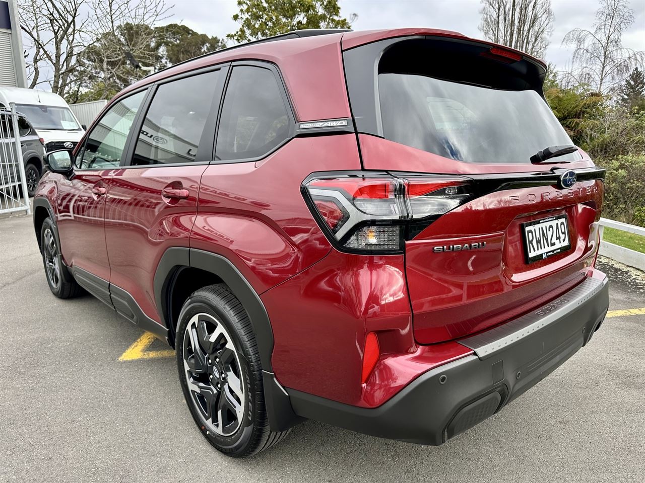 Vehicle image 5