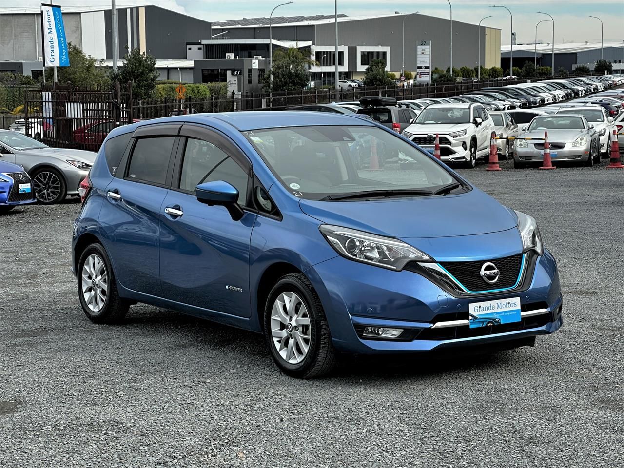 Vehicle image 1