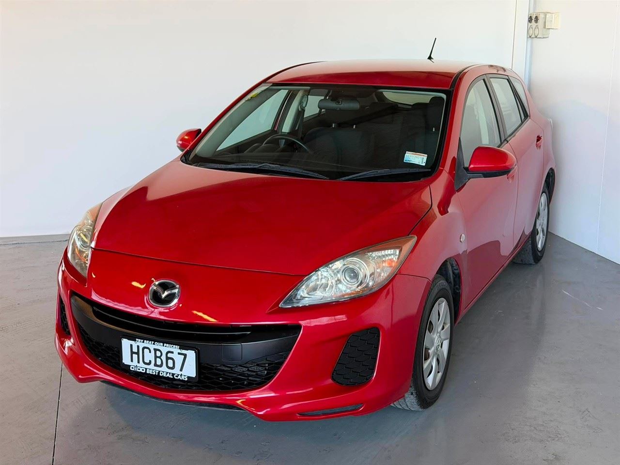 Vehicle image 3
