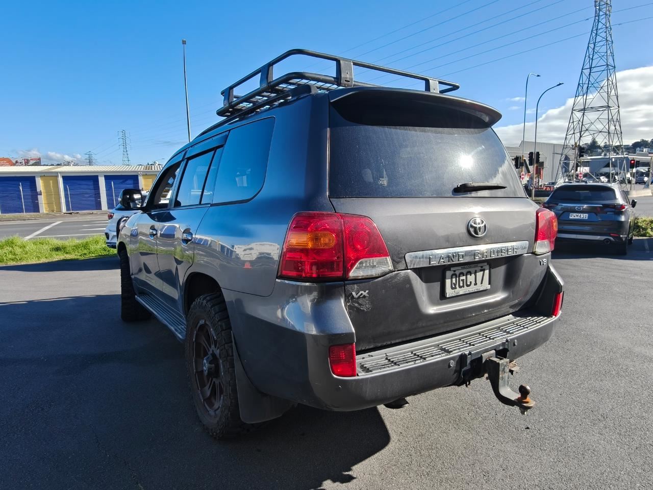 Vehicle image 4