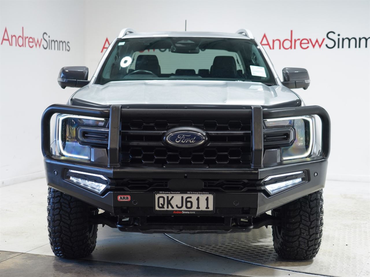 Vehicle image 4