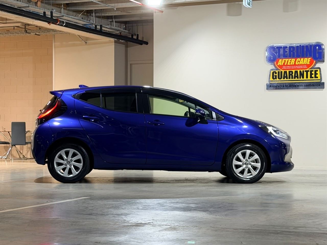 Vehicle image 4