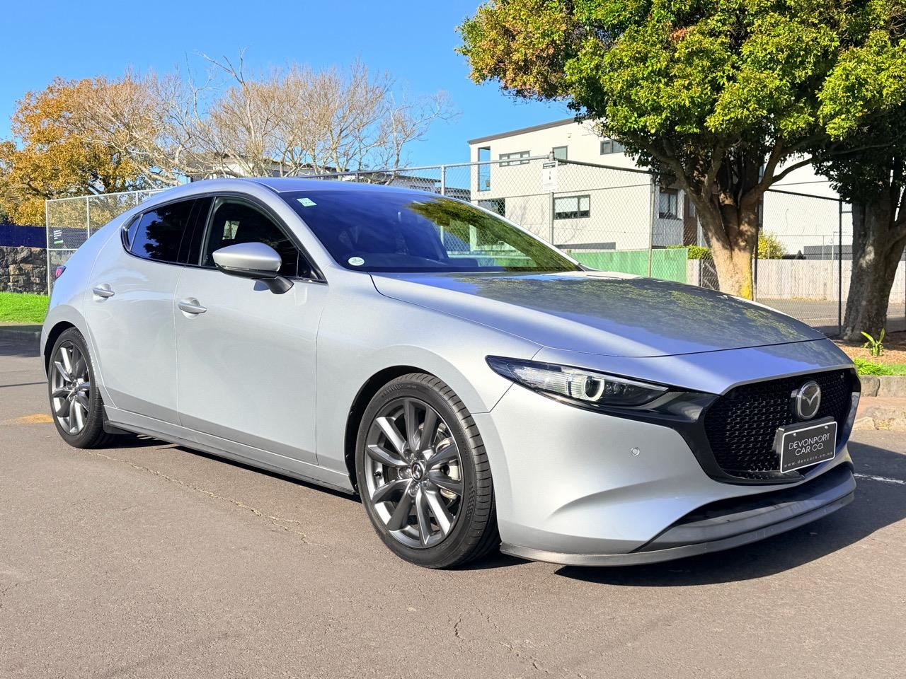 Vehicle image 3