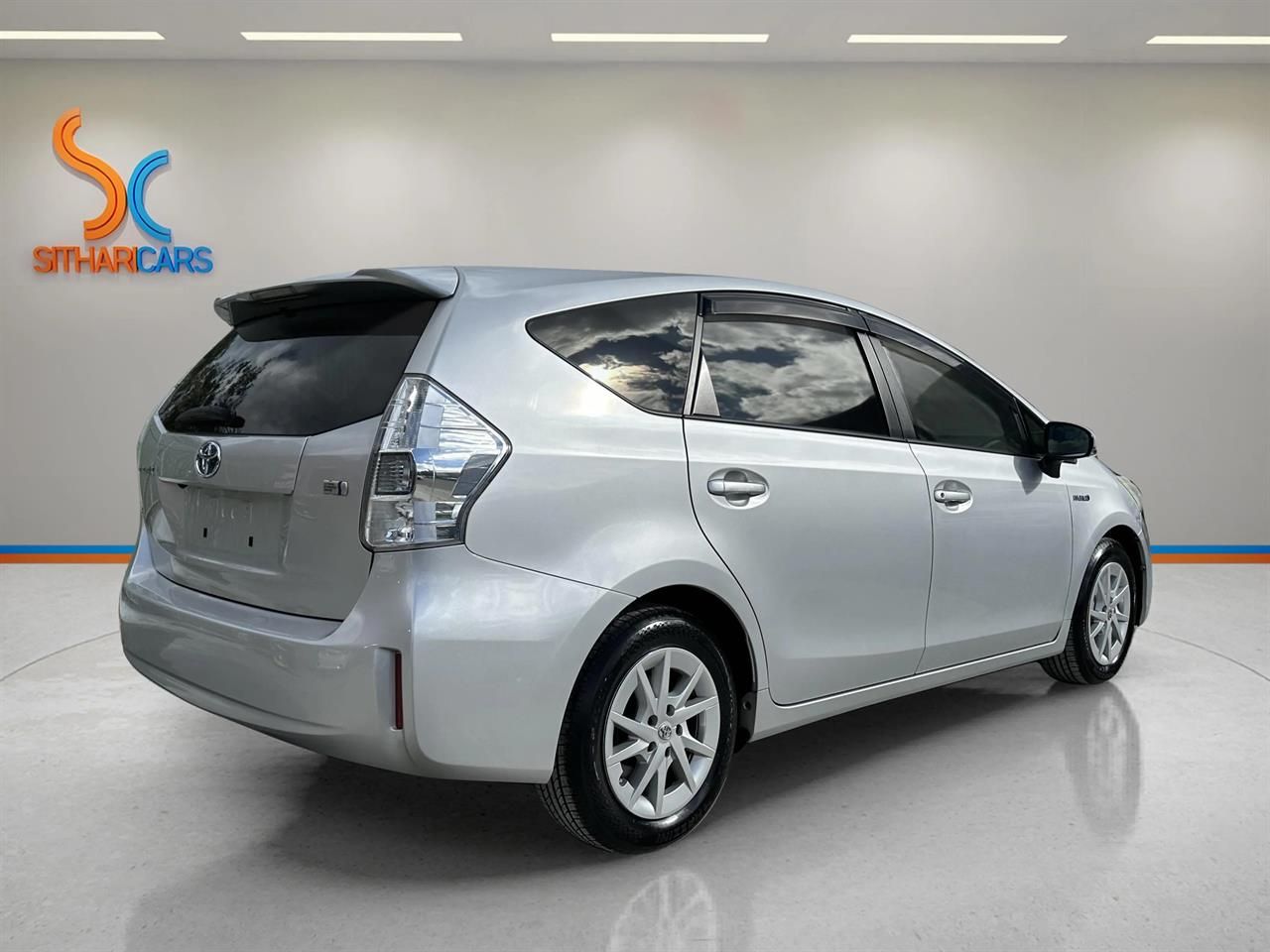 Vehicle image 4