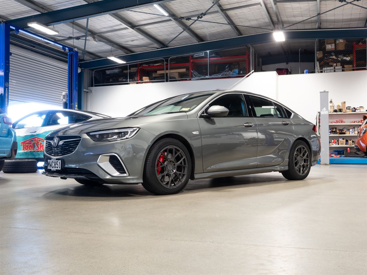 Vehicle image 4