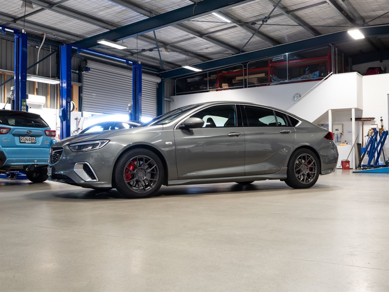 Vehicle image 5