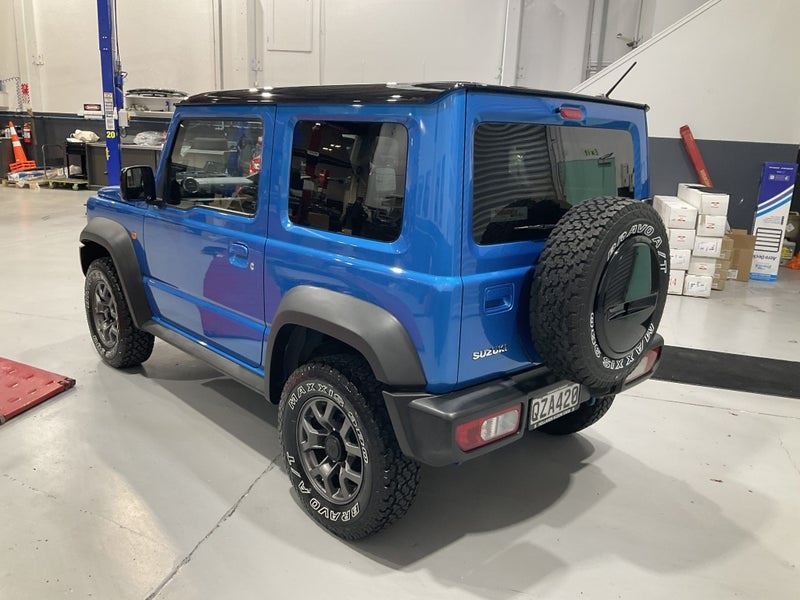 Vehicle image 5
