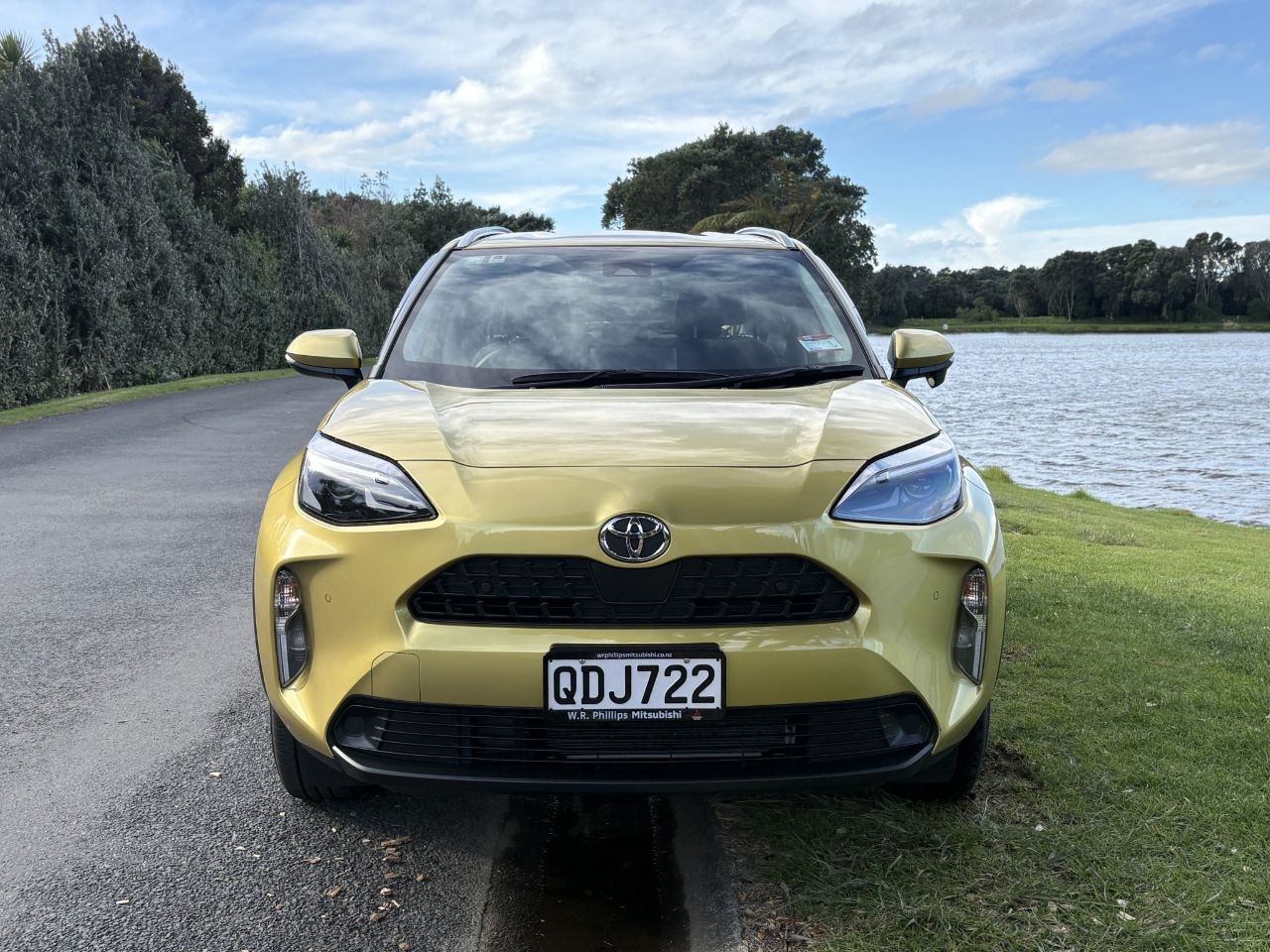 Vehicle image 2