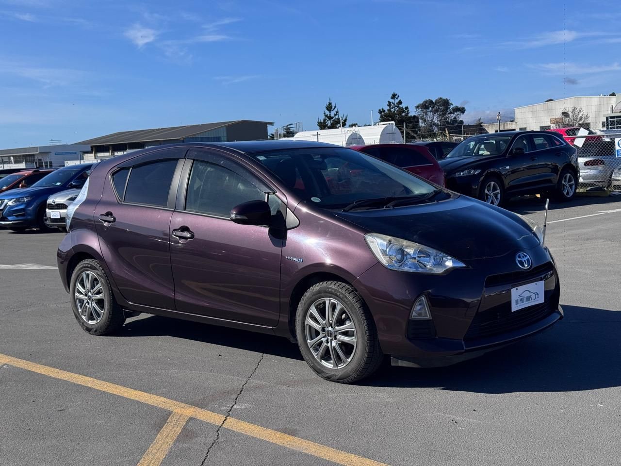Vehicle image 3