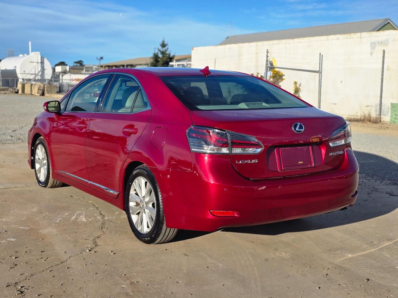 Vehicle image 5