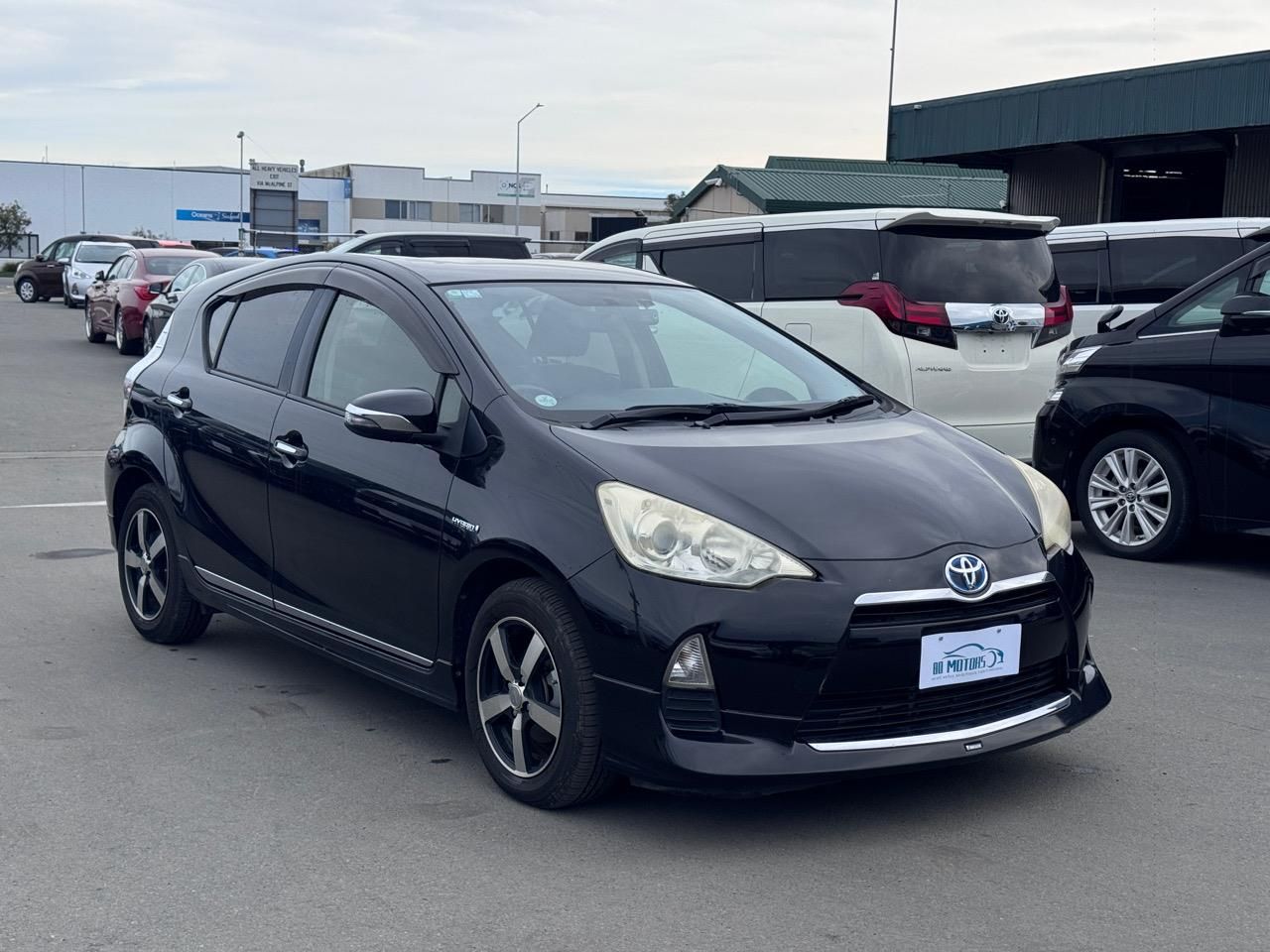 Vehicle image 3