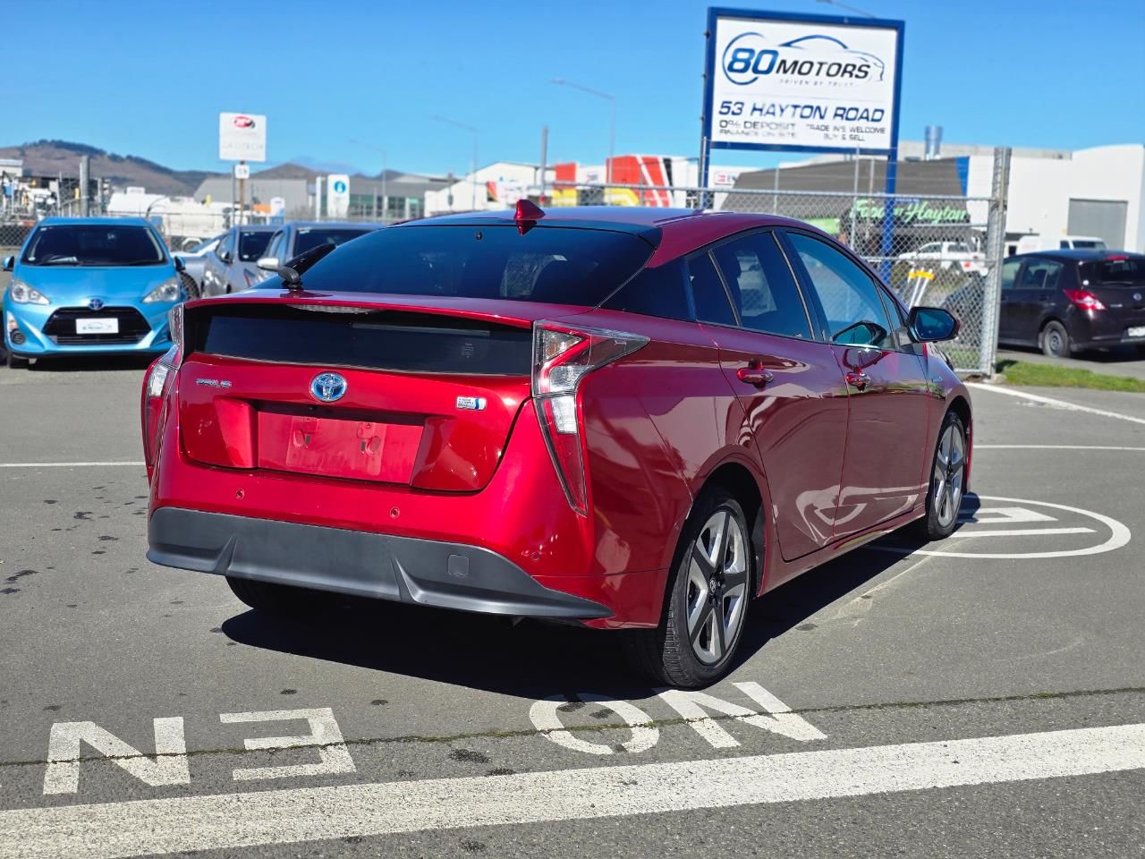 Vehicle image 5