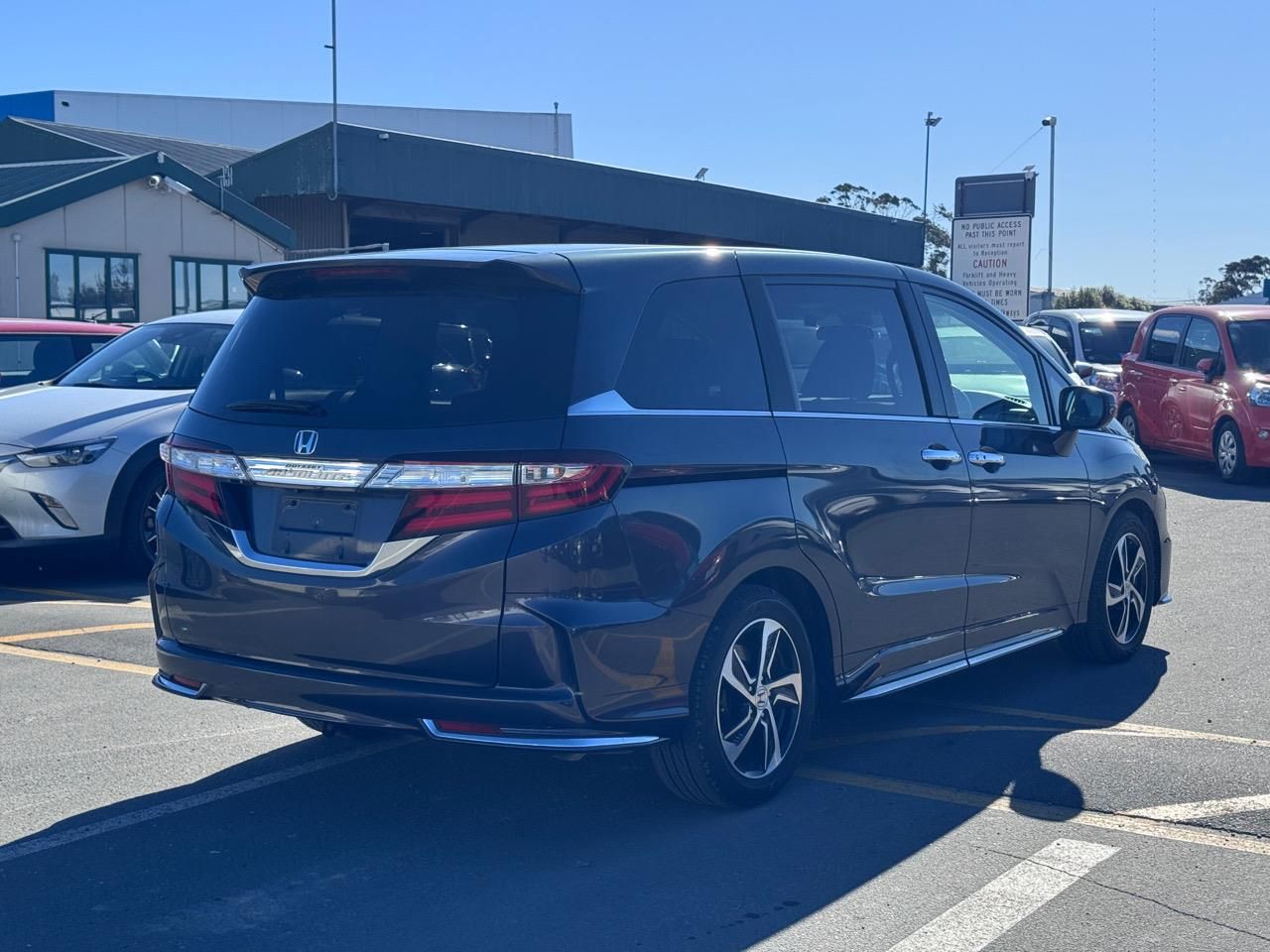 Vehicle image 4