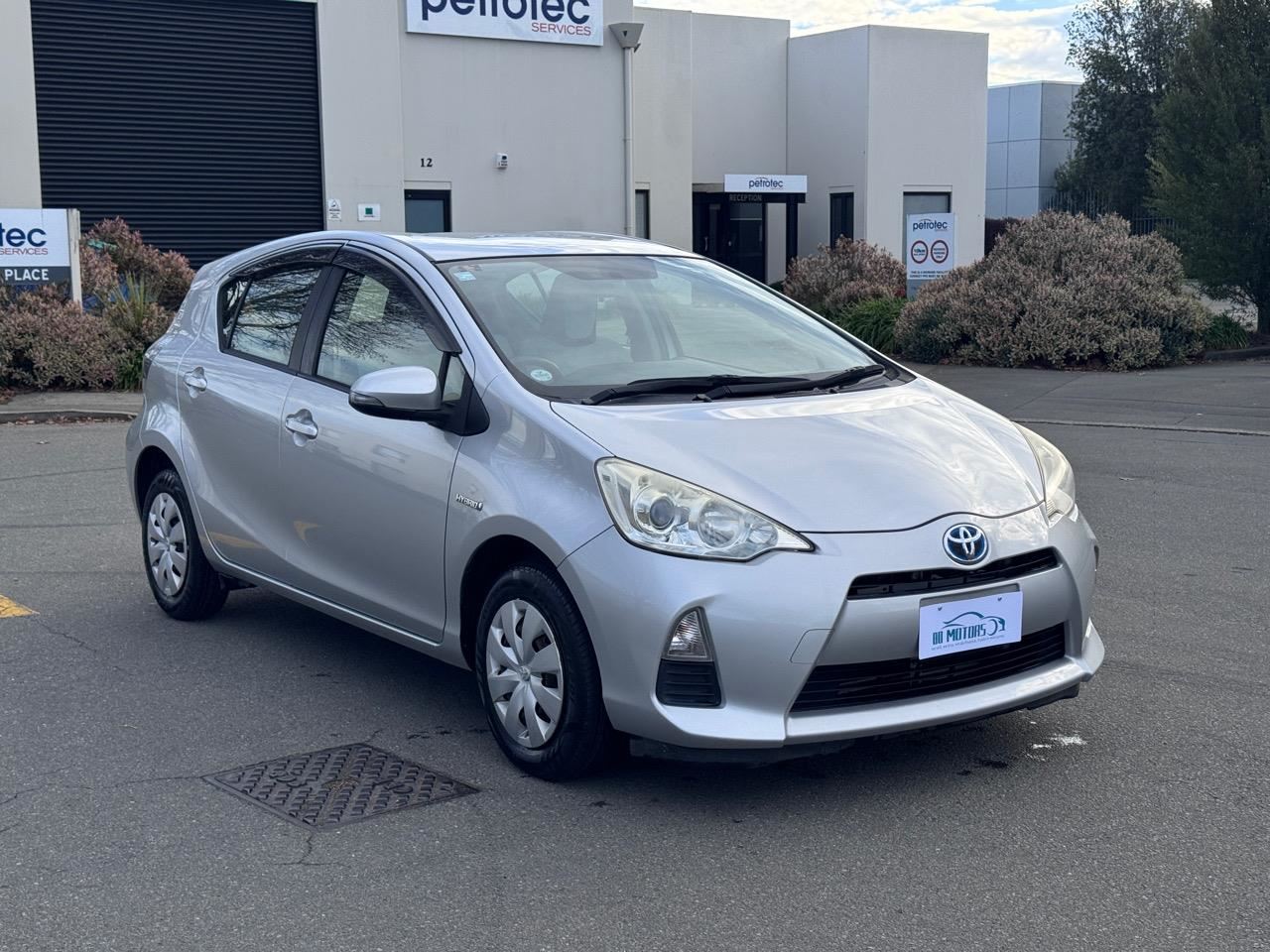 Vehicle image 3