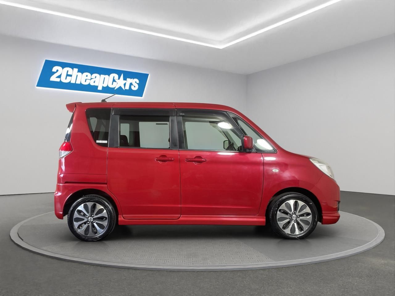 Vehicle image 4
