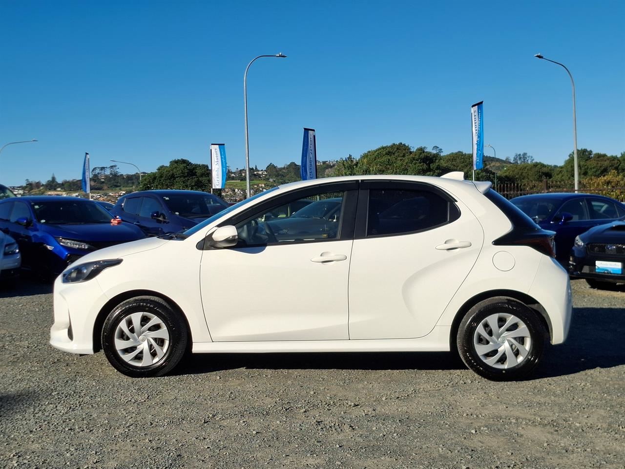 Vehicle image 4