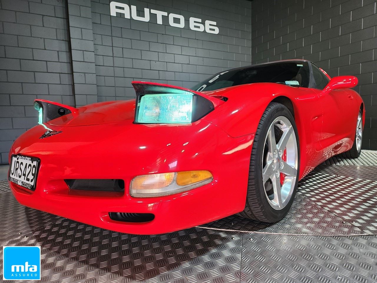 Vehicle image 3