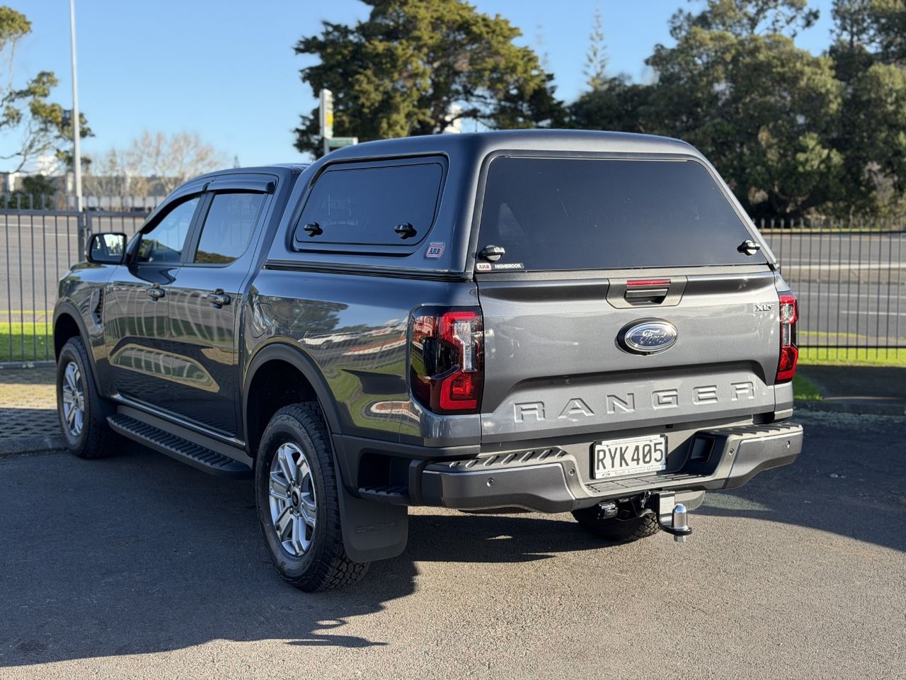 Vehicle image 4