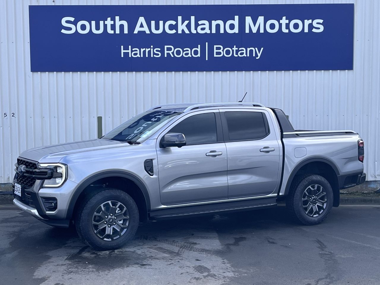 Vehicle image 3
