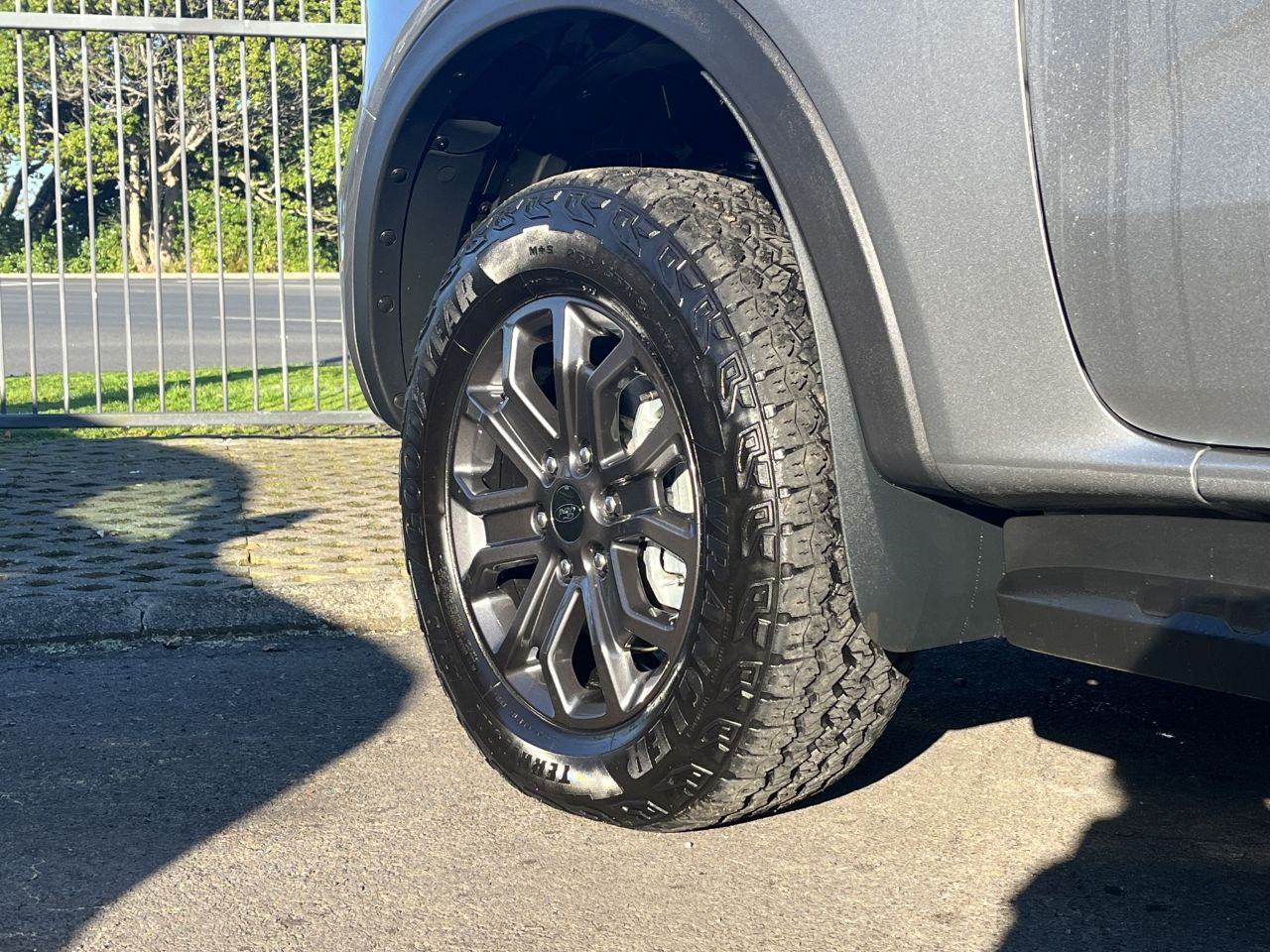 Vehicle image 5