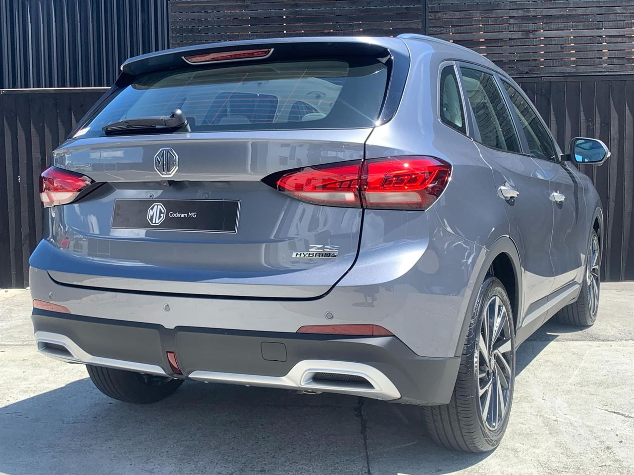 Vehicle image 3