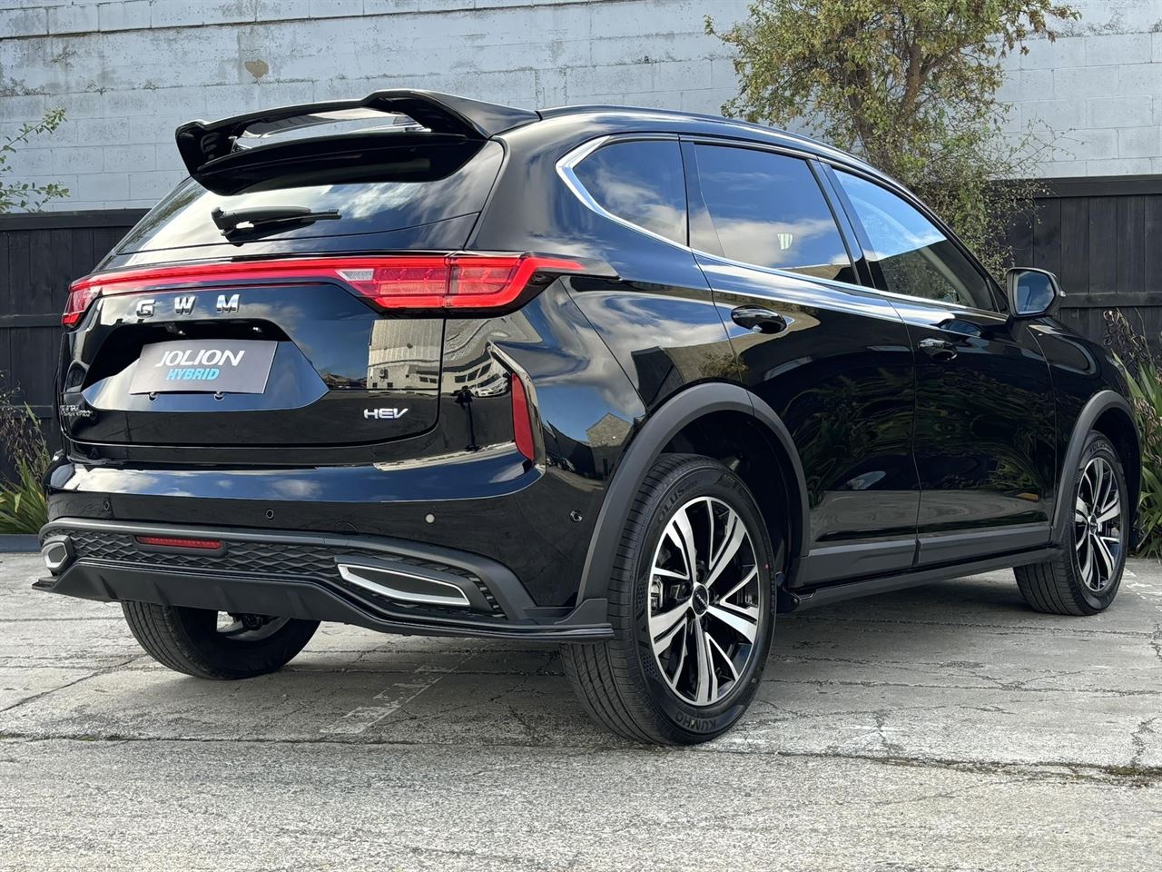 Vehicle image 3