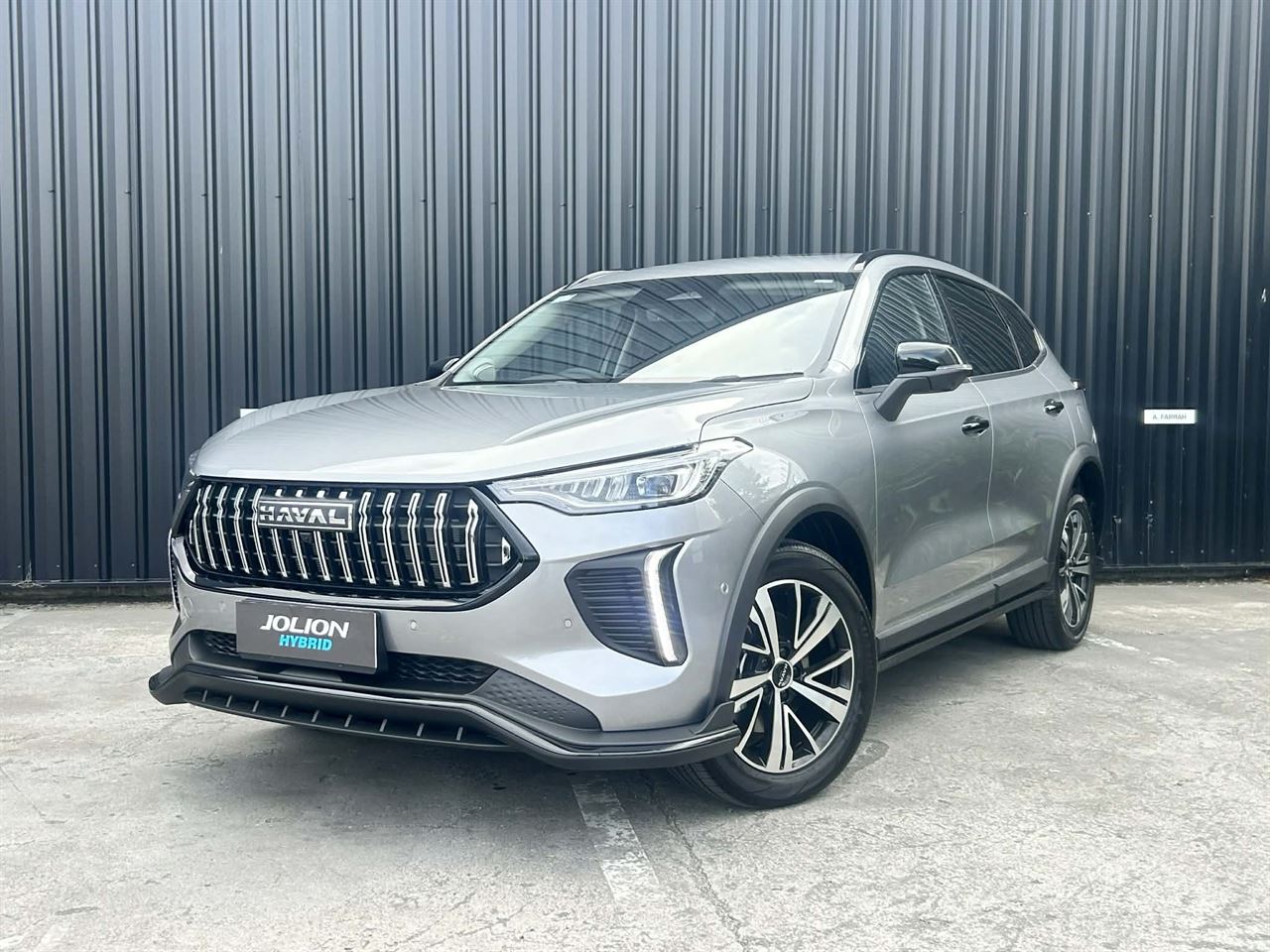 Vehicle image 5