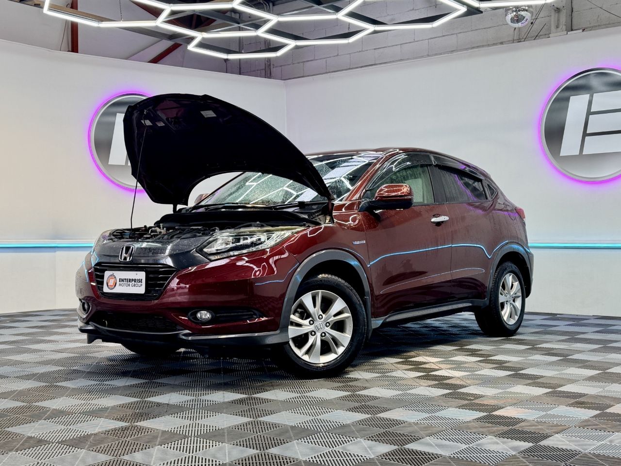 Vehicle image 3