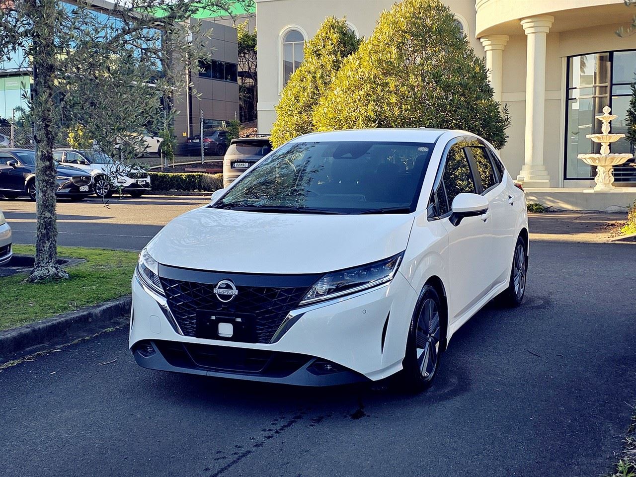 Vehicle image 3
