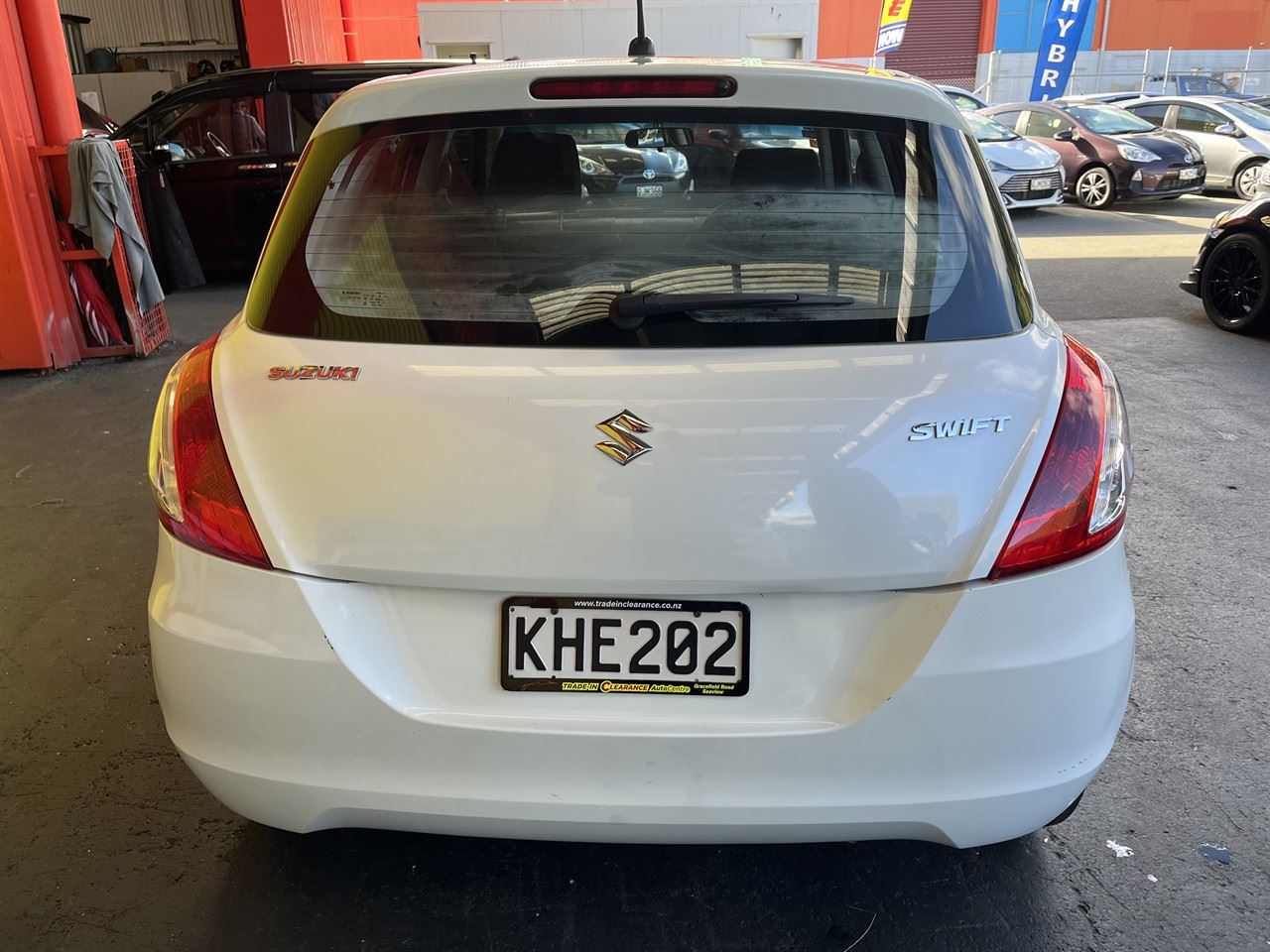 Vehicle image 5