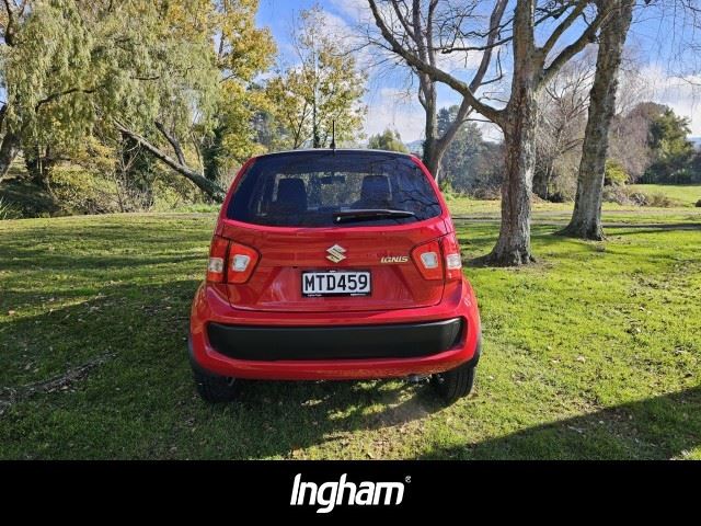 Vehicle image 5