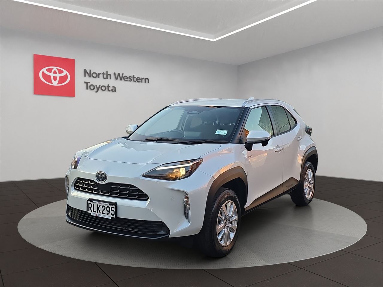 Vehicle image 3