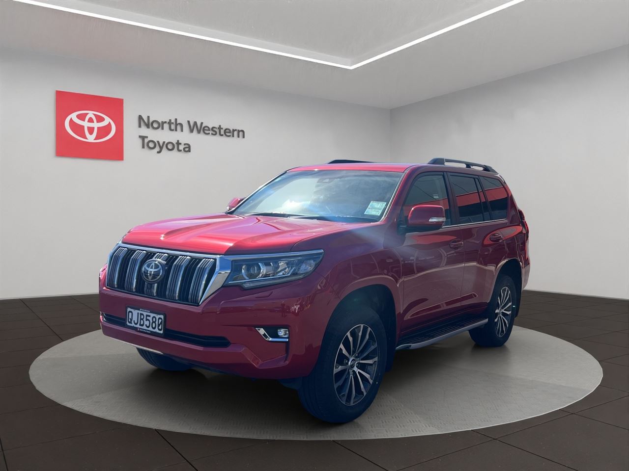 Vehicle image 4