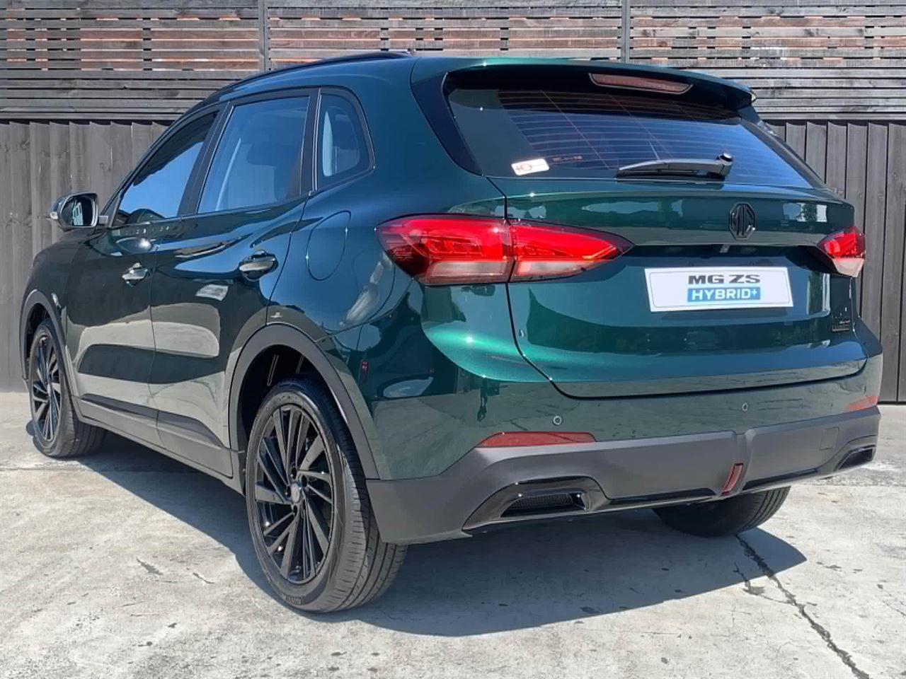 Vehicle image 5