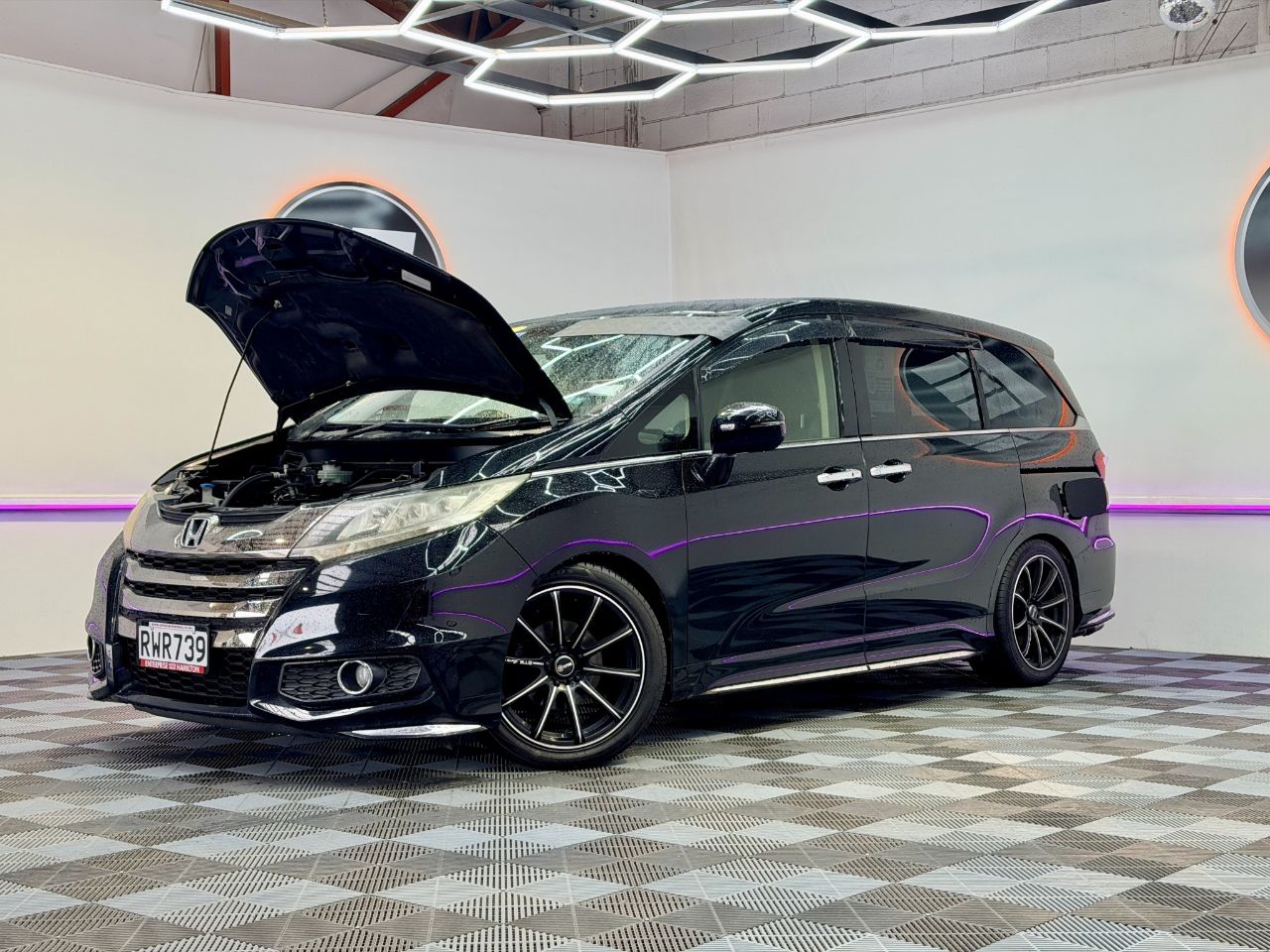 Vehicle image 3