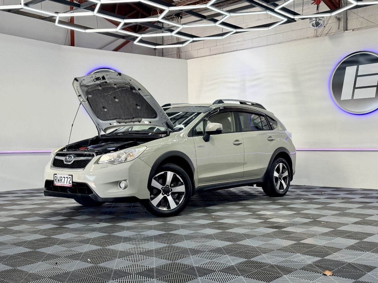 Vehicle image 3