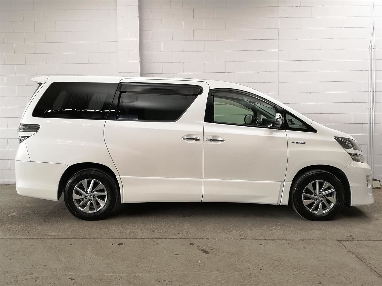 Vehicle image 3
