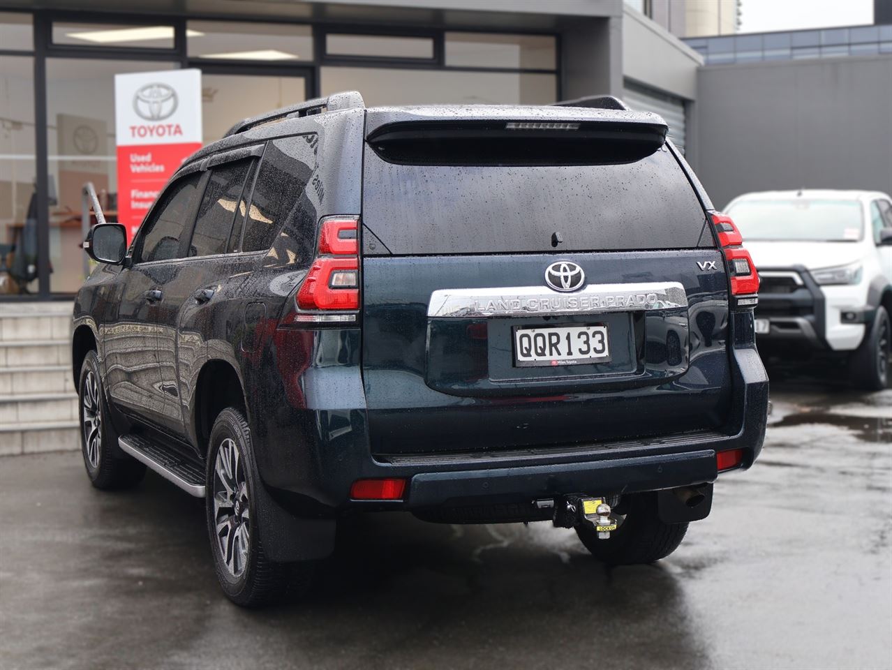 Vehicle image 5