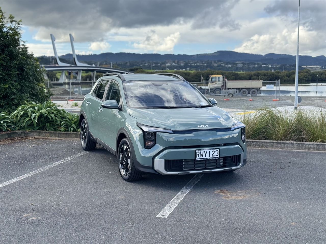Vehicle image 1