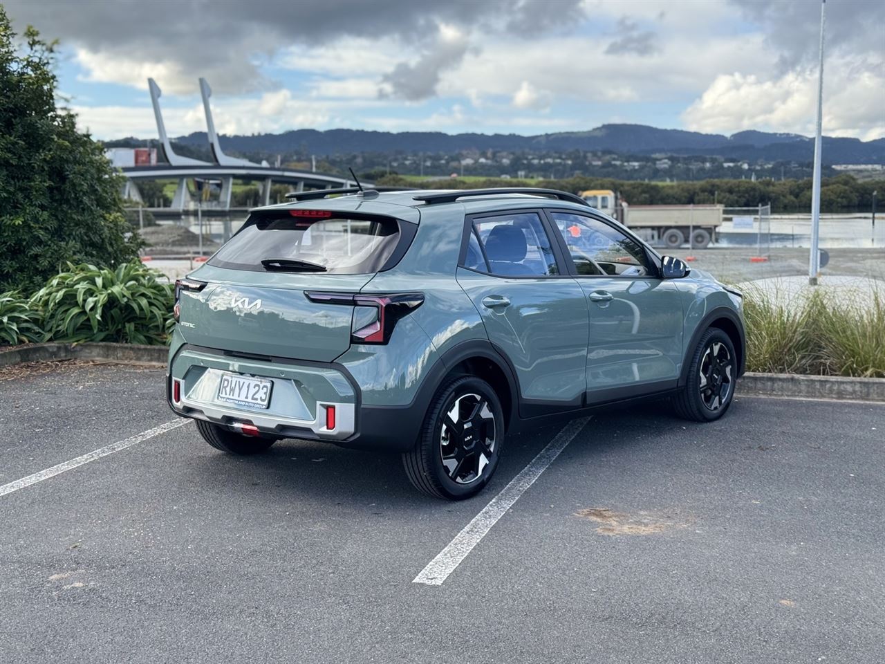 Vehicle image 3