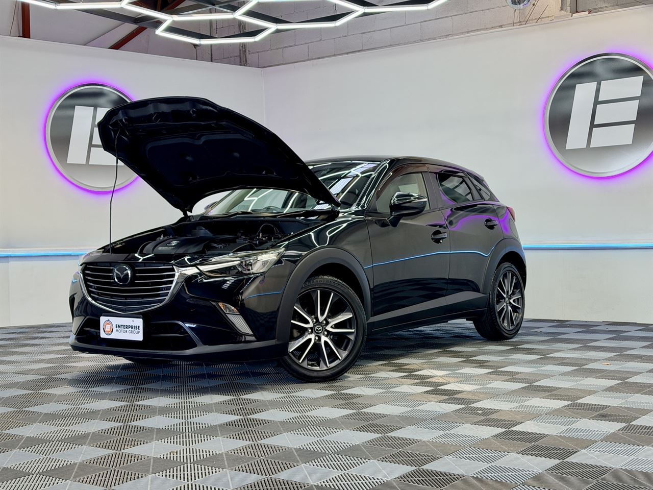 Vehicle image 3