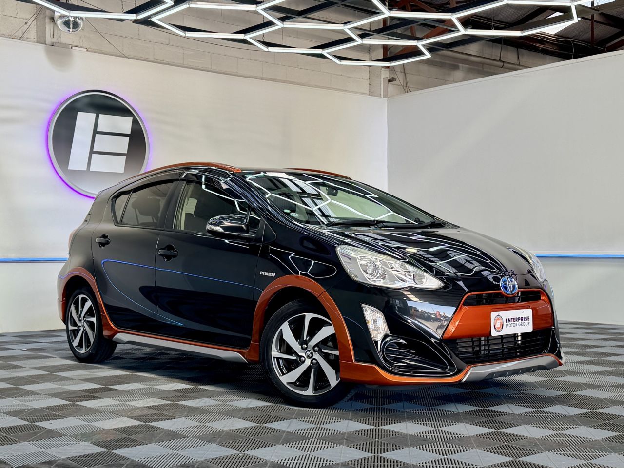 Vehicle image 1
