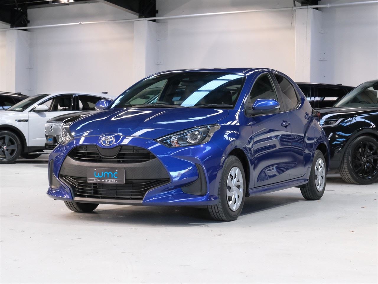 Vehicle image 4